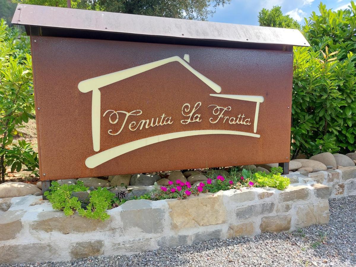Agriturismo Tenuta La Fratta バーニ・ディ・ルッカ エクステリア 写真