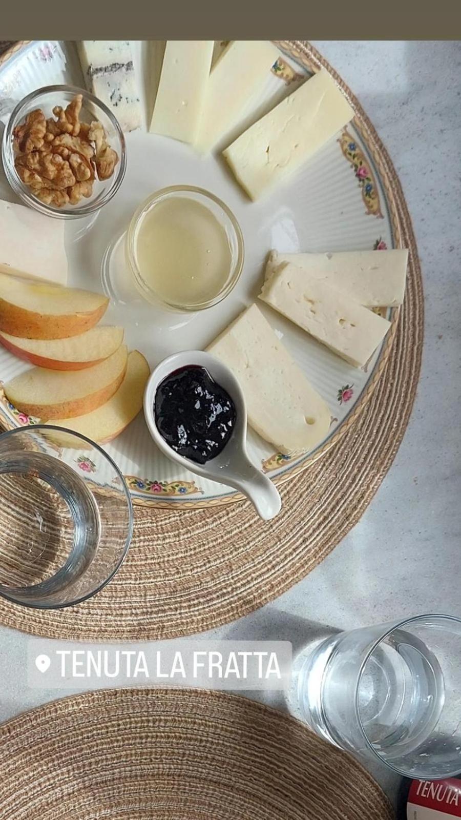 Agriturismo Tenuta La Fratta バーニ・ディ・ルッカ エクステリア 写真